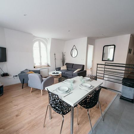Appartement De Thomas ชาร์เลอวิลล์-เมซิแยร์ ภายนอก รูปภาพ