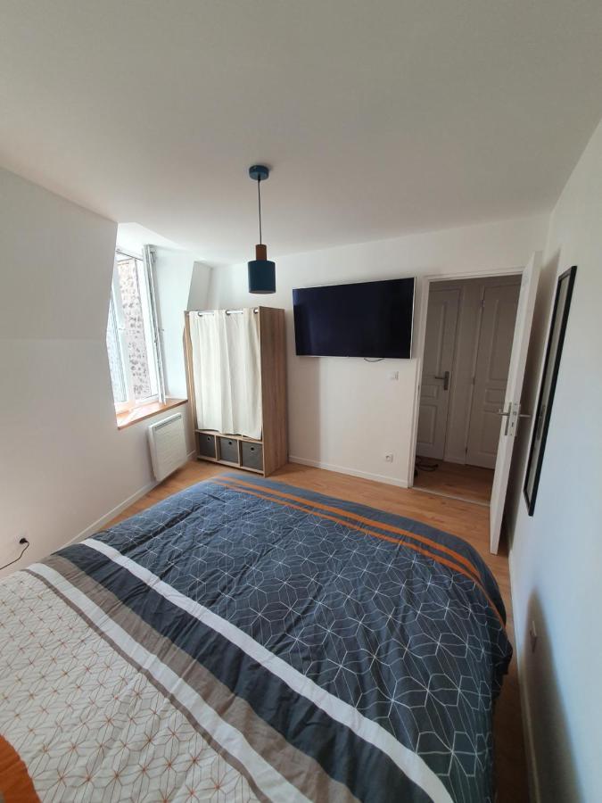 Appartement De Thomas ชาร์เลอวิลล์-เมซิแยร์ ภายนอก รูปภาพ