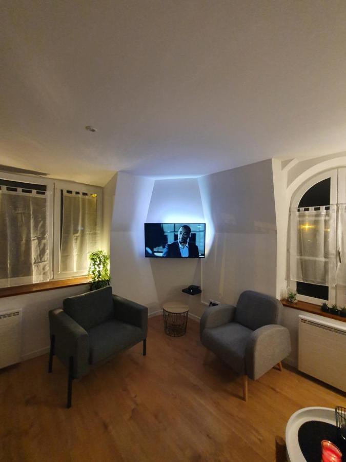 Appartement De Thomas ชาร์เลอวิลล์-เมซิแยร์ ภายนอก รูปภาพ
