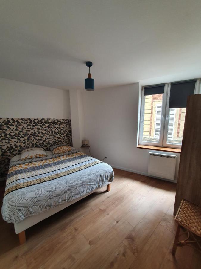Appartement De Thomas ชาร์เลอวิลล์-เมซิแยร์ ภายนอก รูปภาพ