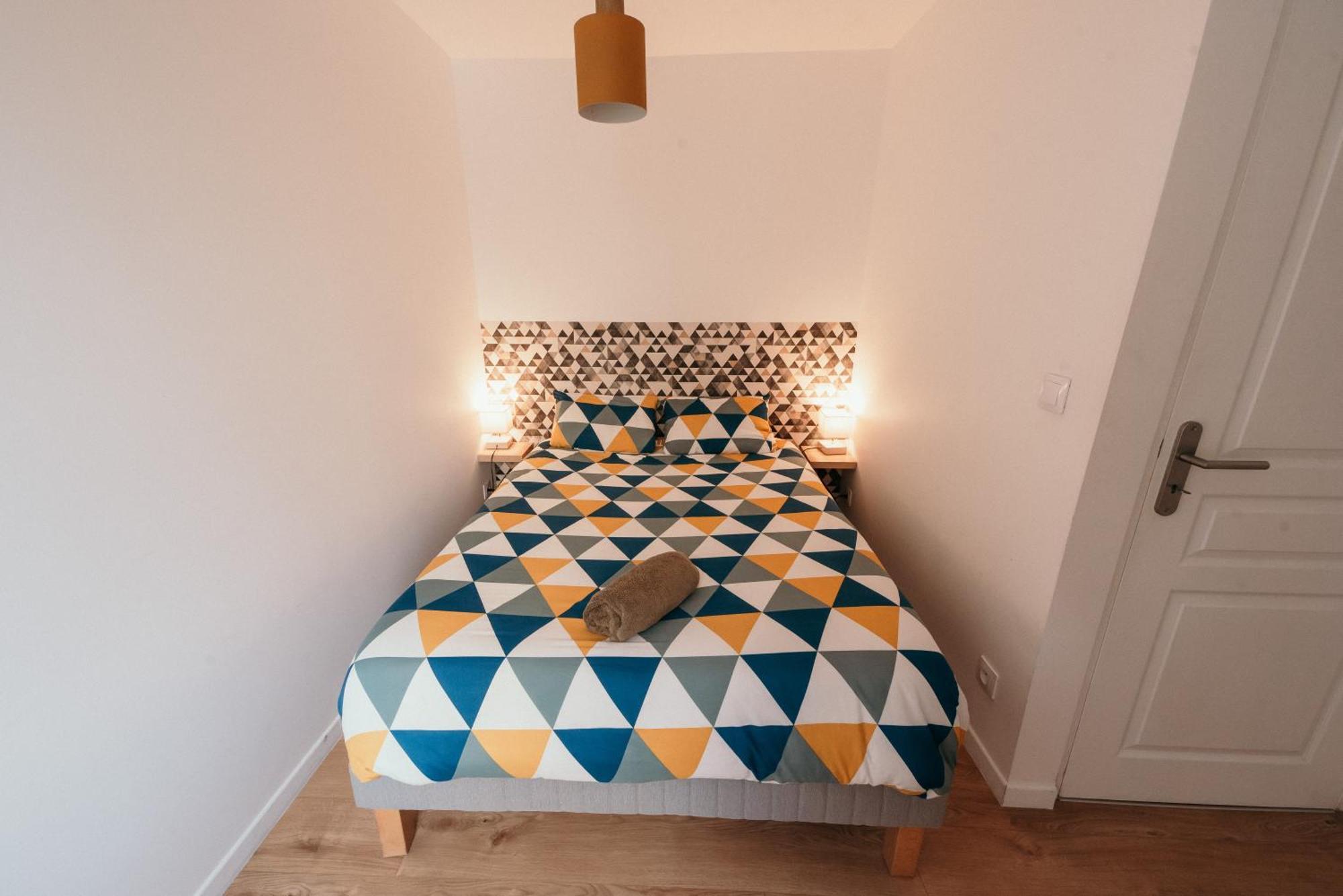 Appartement De Thomas ชาร์เลอวิลล์-เมซิแยร์ ภายนอก รูปภาพ